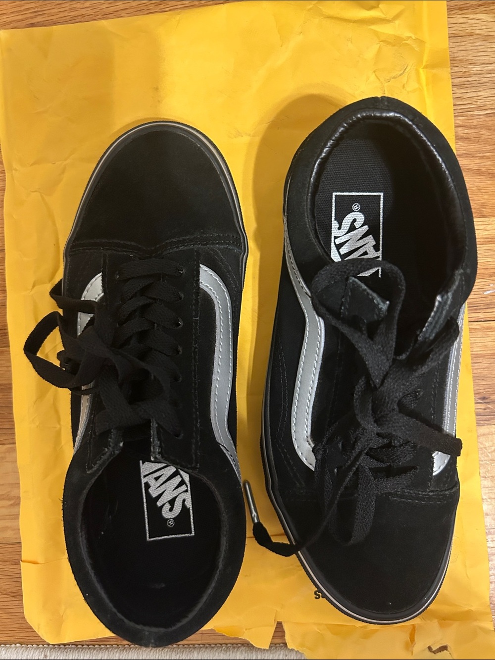 Vans Old Skool Sneakers in Black & White